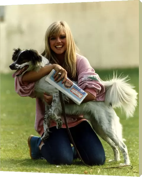 Suzanne Mizzi Model with her dog called Mizzi A©Mirrorpix