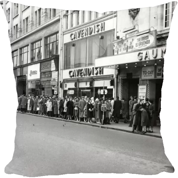 Crowd outside the Gaumont cinema, Queen Street, Cardiff. 1960