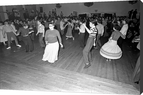Disco Dancing at the Winter Gardens, Cleethorpes, Lincs. April 1978 78-1835-003