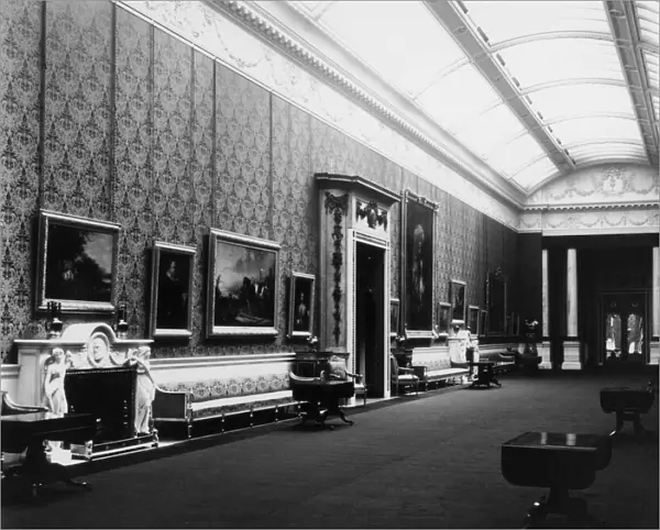 Interior view of Buckingham Palace showing the Long Gallery. Circa 1960