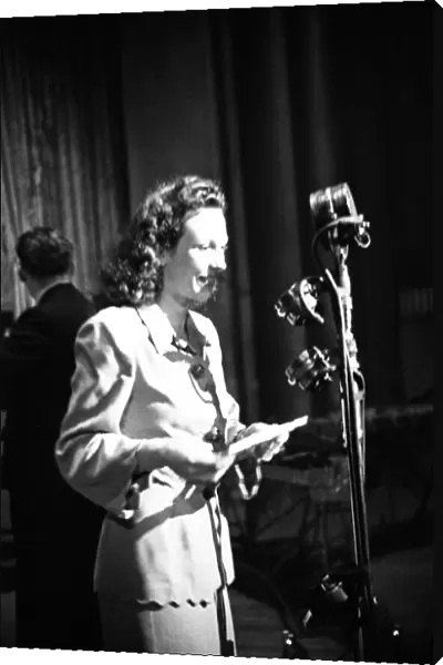 Recording of Variety Band Box at an unknown London Theatre, 1945
