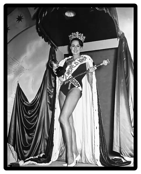 Miss UK 1964, Ann Sidney, Crowned Miss World 1964, during finale at The Lyceum Ballroom