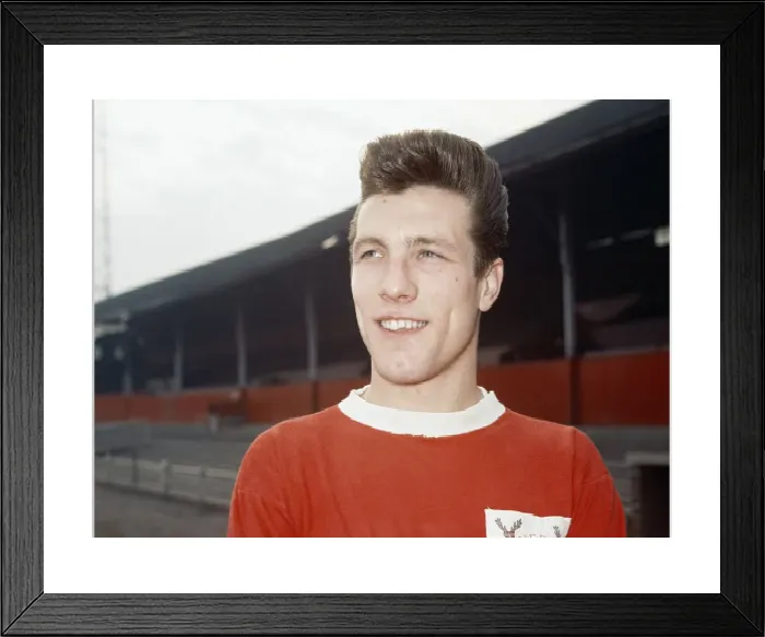 Framed Print : Nottingham Forest's Trevor Hockey Print 1963 Framed Print : Nottingham Forest's Trevor Hockey Print 1963