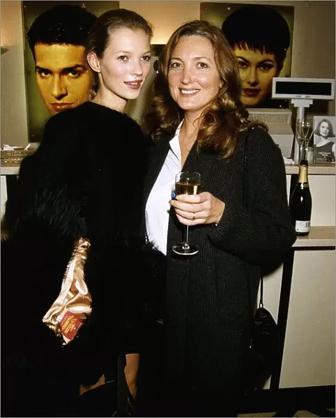 Fashion - Model Kate Moss and mother Linda Rosina Shepherd attend the Philip Treacy show
