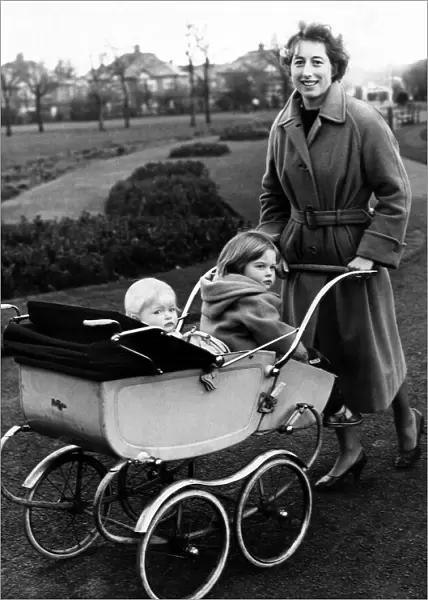 Mrs M Coleman, of Gosforth, with her daughters Sally and Gillian on 23rd October 1961