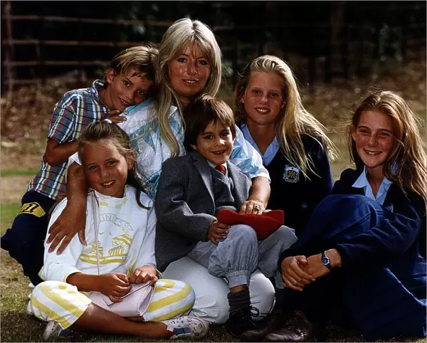 Bruce Forsyth Ex Wife Anthea Redfern with her children Debbie Jeremy Josie Louisa
