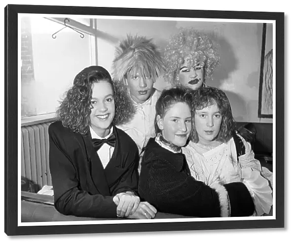 Thornhill High School, Dewsbury took part in the pantomime Cinderella. 12th December 1991