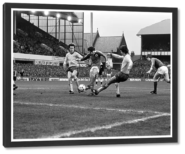 Everton v Arsenal, FA Cup 3rd round, played at Goodison Park, final score 2-0 to Everton