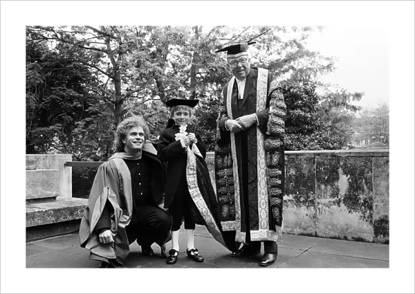 Simon Rattle in Liverpool to receive his honorary degree