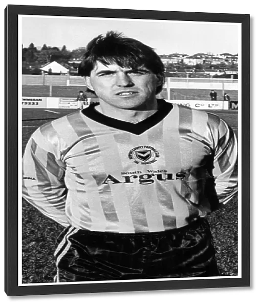 Bob Latchford pictured after signing for Newport County. January 1986