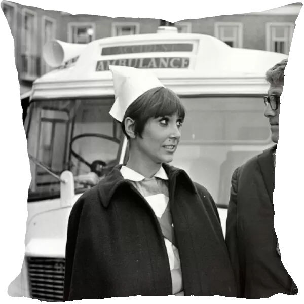 Anita Harris and Peter Gilmore on the film set of Carry On Doctor
