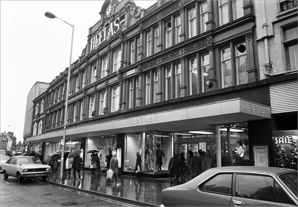 Broad Street, Reading, Berkshire. Heelas department store. 27th January 1975