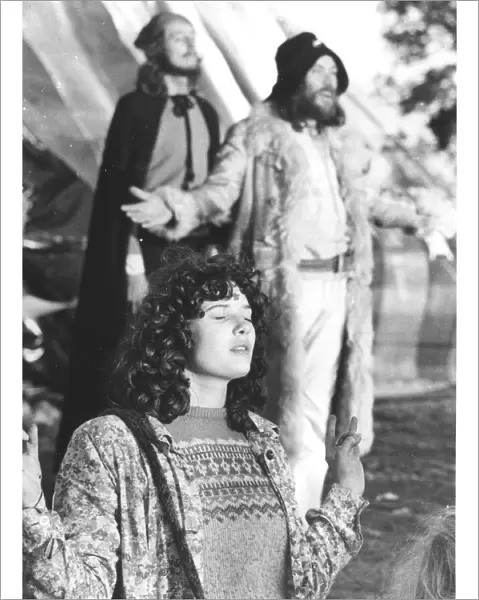 Glastonbury festival, Pilton, 1971, sun worshippers at the dawn of solstice