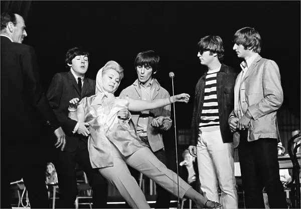 Zsa Zsa Gabor meets The Beatles. Picture taken at The London Palladium