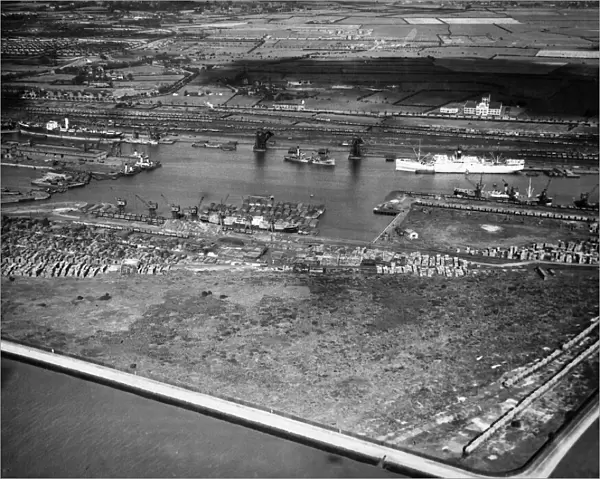 Aerial view of King George Dock, Hull Circa 1946