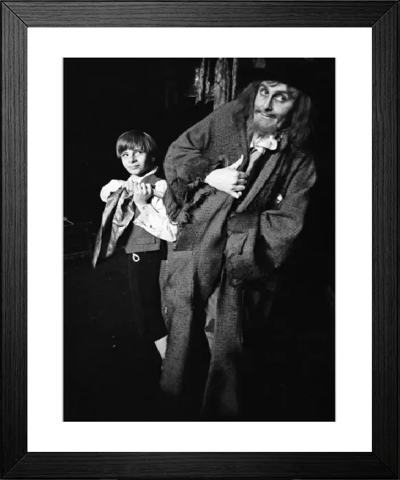 Framed Print : Oliver Returns to the West End Stage Print - 25th April 1967 Framed Print : Oliver Returns to the West End Stage Print - 25th April 1967