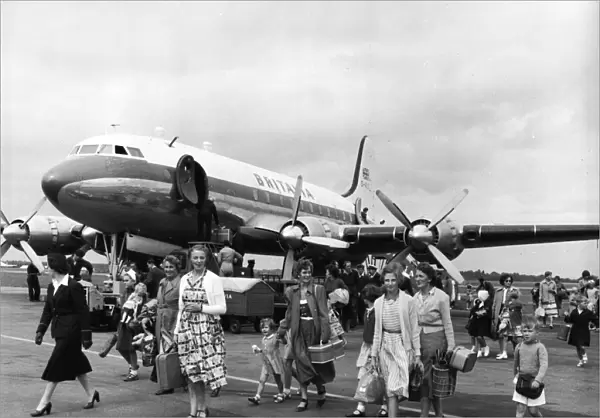 British women and children arrive at Blackbushe Airport having been evacuated from Egypt