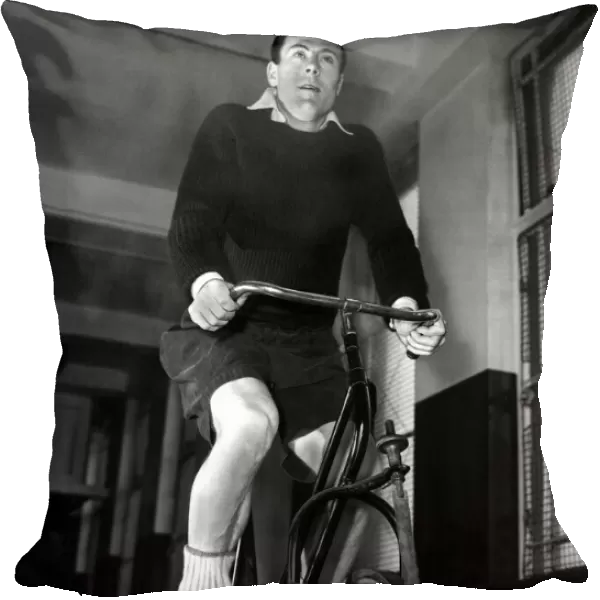 Jack Kelsey (Goalkeeper) Football Player of Arsenal - on a exercise bike