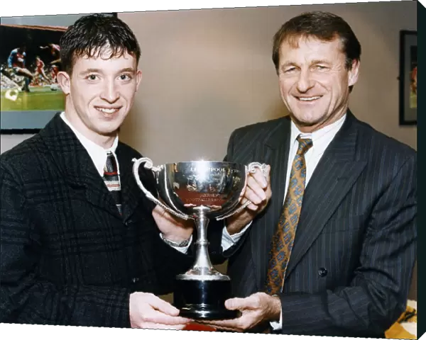 Roger Hunt presents Robbie Fowler with the Echos Merseyside Sports Personality of