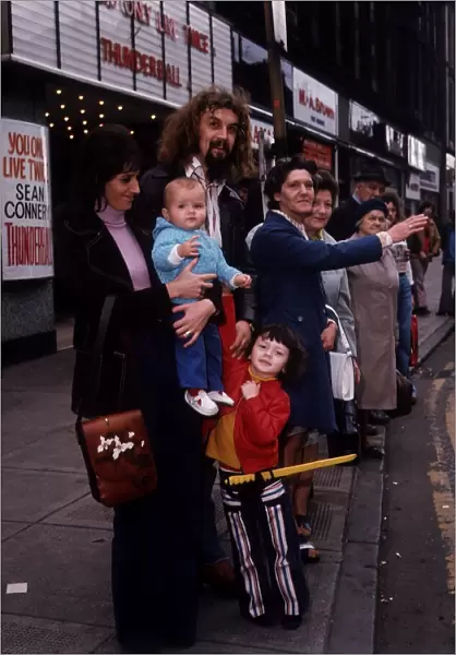 Billy Connolly with his ex wife Iris and children in September 1974 family