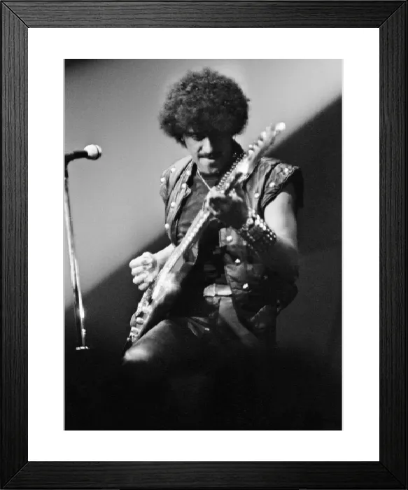 Framed Print : Thin Lizzy at The Apollo, Coventry Print - 8th December 1981 Framed Print : Thin Lizzy at The Apollo, Coventry Print - 8th December 1981