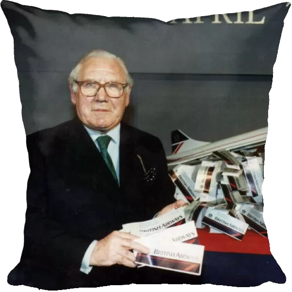 LORD KING WITH A MODEL OF CONCORDE HOLDING AIRLINE TICKETS 08  /  02  /  1995