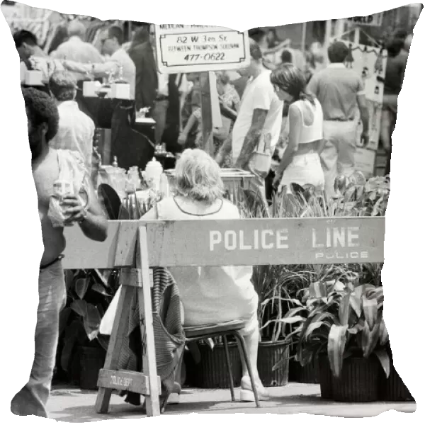 Flea Market, New York, USA, June 1984