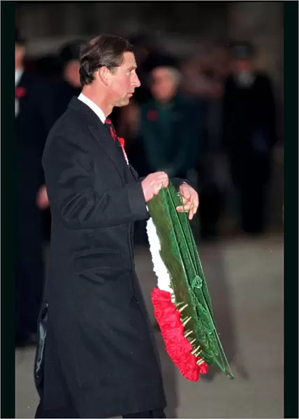 PRINCE CHARLES LAYING WREATH AT REMEMBRANCE SUNDAY CEREMONY IN WHITEHALL - 1991  /  10353