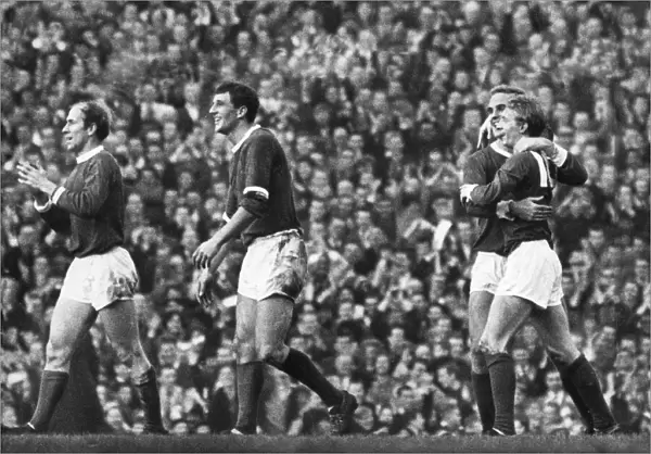 Manchester United v Tottenham Hotspur, at Old Trafford. Picture shows Bobby