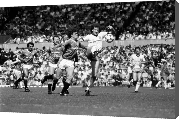 Manchester United 0 v. West Ham 0. April 1984 MF15-08-024
