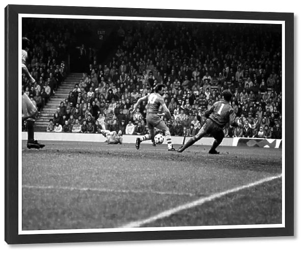 Liverpool v. Chelsea. May 1985 MF21-04-041 The final score was a four three