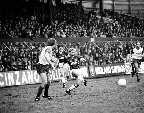 Stoke v. Aston Villa. March 1984 MF14-21-036 The final score was a one nil