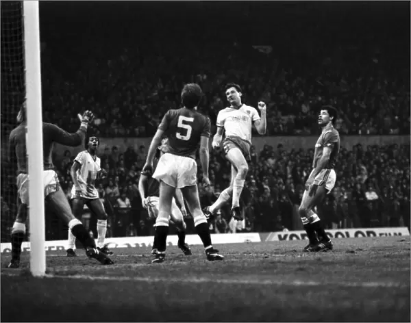 Manchester United 2 v. Norwich 0. December 1984 MF18-19-043