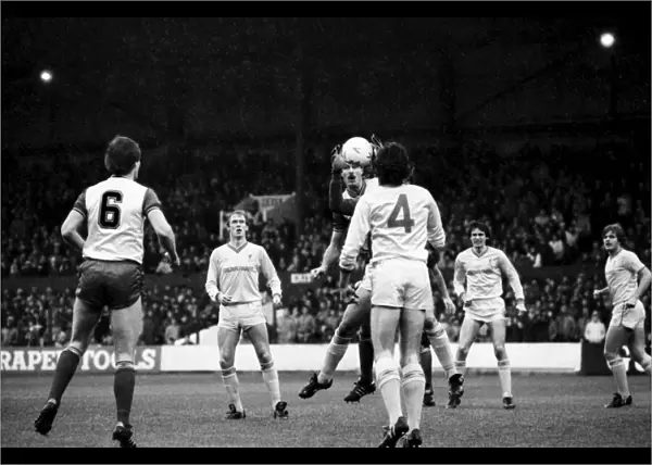 Stoke 0 v. Liverpool 1. November 1984 MF18-11-004