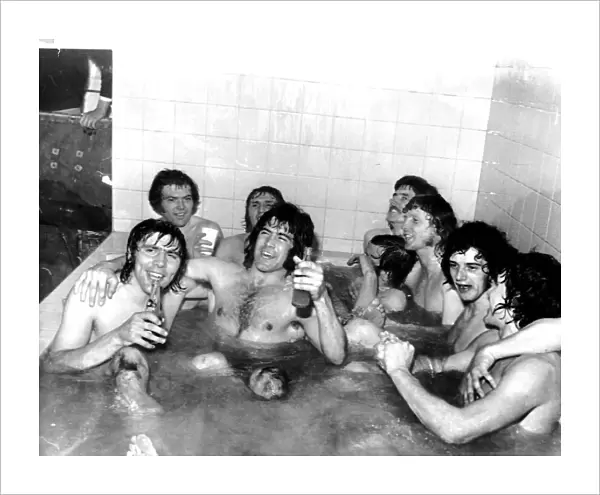 Sunderland players in bath celebrating after they had beaten Leeds United in the 1973