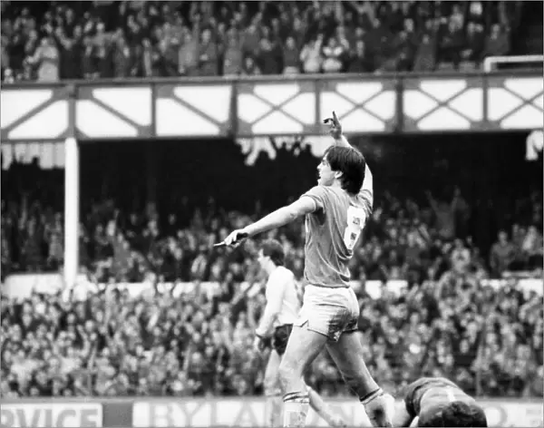 Everton v. Arsenal. March 1985 MF20-13-030 The final score was a two nil victory to