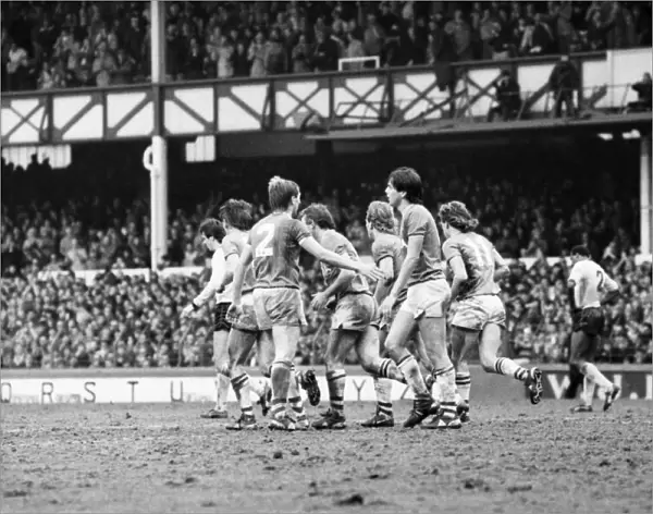 Everton v. Arsenal. March 1985 MF20-13-024 The final score was a two nil victory