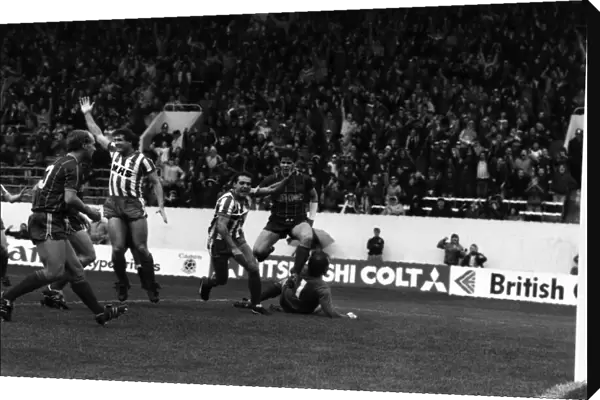 Sheffield Wednesday v. Leicester City. October 1984 MF18-05-037 The final score