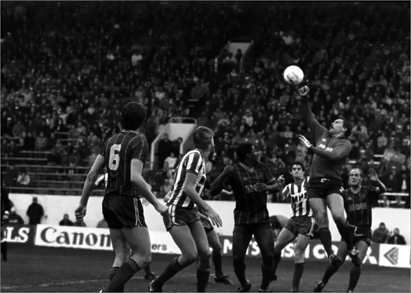 Sheffield Wednesday v. Leicester City. October 1984 MF18-05-014 The final score