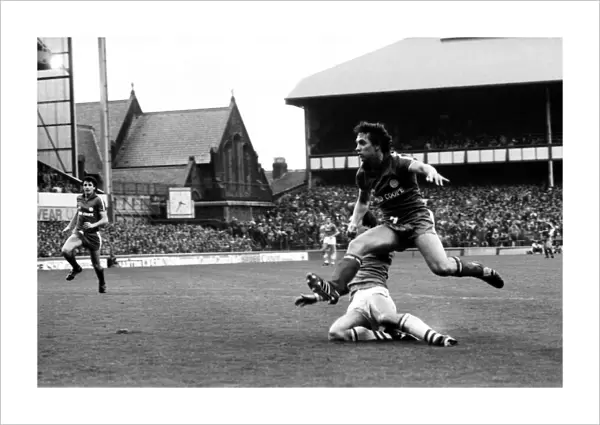 Everton 3 v. Leicester City 0. November 1984 MF18-08-021