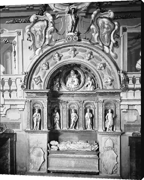 The tomb of Bishop Lorenzo Roverella, called Mausoleum Roverella, Ambrogio Barocci (active 1470-1517) and Antonio Rossellino (1427-1479), the cathedral of St. George the Martyr, Ferrara