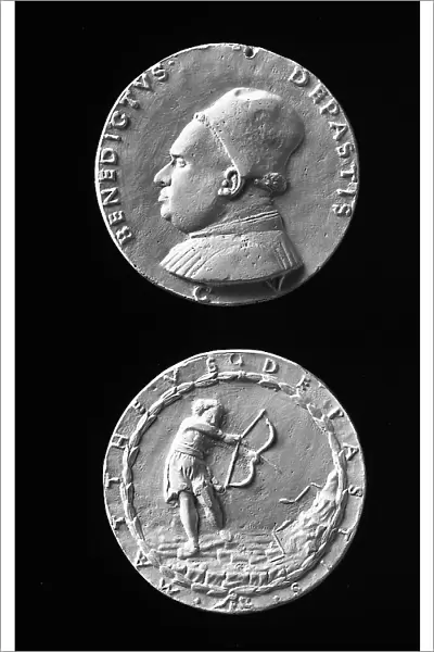 Medal with the portrait of Benedetto de'Pasti on the back and a cupid with a bow on the reverse, work by Matteo de'Pasti in Brera Picture Gallery in Milan