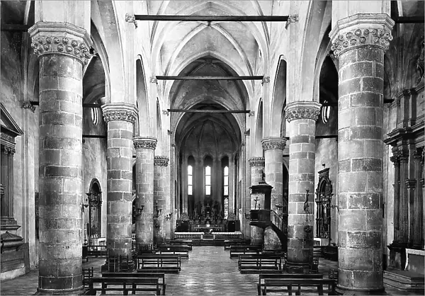 Central nave of the San Lorenzo Church, Vicenza
