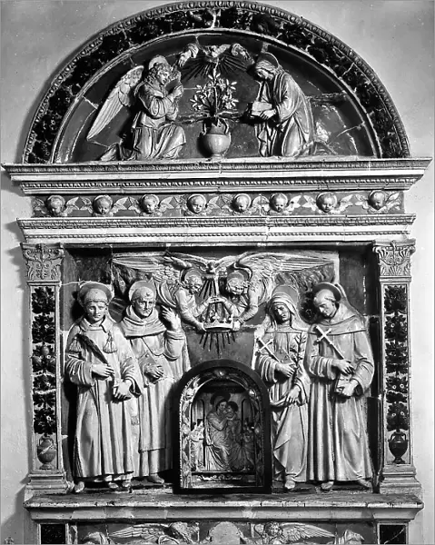 Terracotta Altar with the Annunciation and Saints, situated in the Civic Museum of Montepluciano and carried out by the della Robbia Workshop