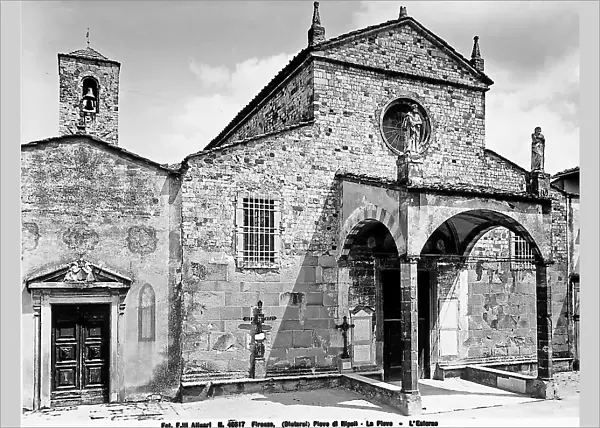 Faade of the Parish Church of S. Pietro at Bagno a Ripa, environs of Florence
