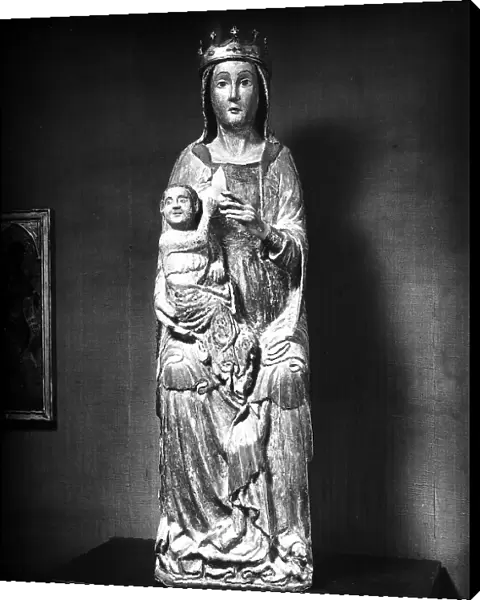 Madonna and Child, sculpture from the School of the Abruzzi, in the Apartment of Pope Paul II in Palazzo Venezia, Rome