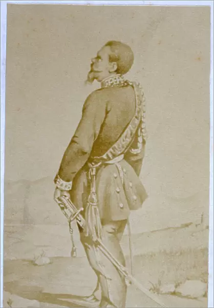 Engraving of a soldier in uniform, seen from behind. He wears a sabre at his side