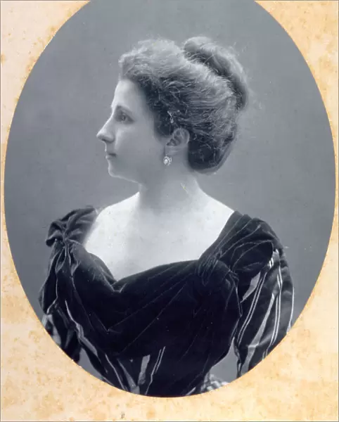 Profile portrait of a lady