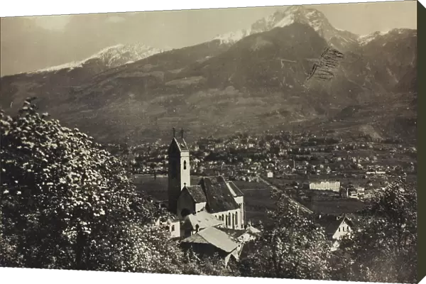 A panoramic view of Marlengo