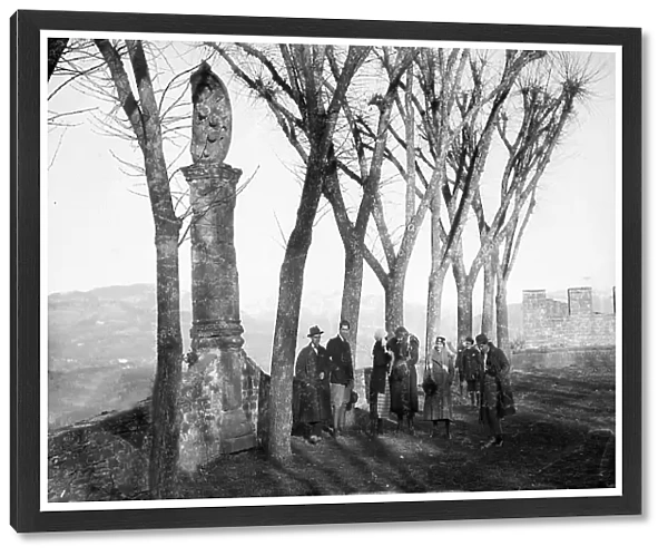 Group of visitors on the walls of the Counts Guidi Castle in Poppi